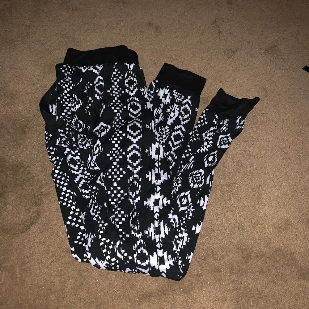 pants - Picture 2 of 3